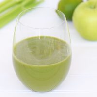 Dandelion Detox Green Smoothie (Paleo, Vegan)